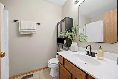 674 Four Seasons Boulevard, Aurora, IL 60504 - Photo 13