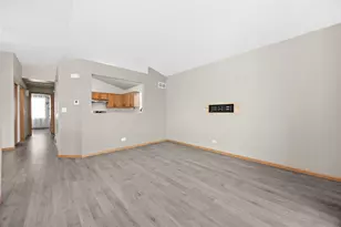 674 Four Seasons Blvd, Aurora, IL 60504 - Photo 9