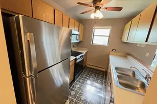 1343 N Winslowe Dr, Palatine, IL 60074 - Photo 3