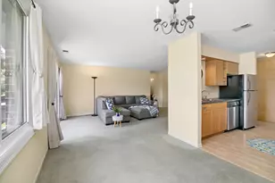 462 Raintree Dr, Glen Ellyn, IL 60137 - Photo 7