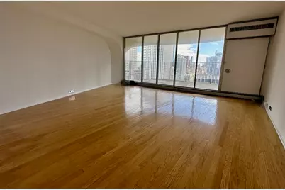 300 N State Street #3734, Chicago, IL 60654 - Photo 3