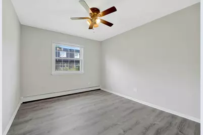171 W 63rd Street #B202, Westmont, IL 60559 - Photo 7