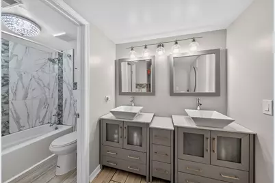 6816 Joliet Road #4, Indian Head Park, IL 60525 - Photo 9
