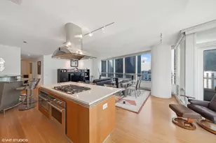 340 E Randolph St, Chicago, IL 60601 - Photo 7