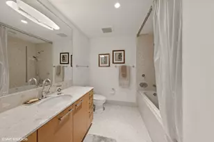 340 E Randolph St, Chicago, IL 60601 - Photo 11