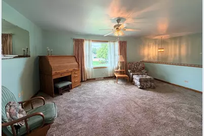828 Regent Street, New Lenox, IL 60451 - Photo 5