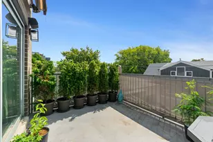 2207 W Belmont Ave, Chicago, IL 60618 - Photo 13