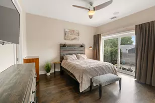 2207 W Belmont Ave, Chicago, IL 60618 - Photo 9