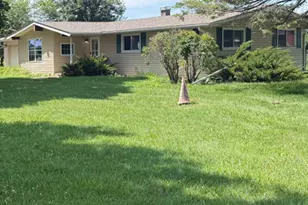 3953 E 22nd Rd, Serena, IL 60549 - Photo 1