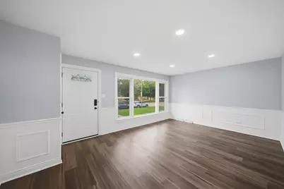 2805 E 130th Street, Chicago, IL 60633 - Photo 3