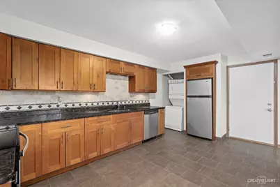 2301 Bicentennial Avenue #5, Crest Hill, IL 60403 - Photo 9