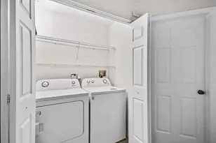 1321 Orleans Dr, Mundelein, IL 60060 - Photo 11