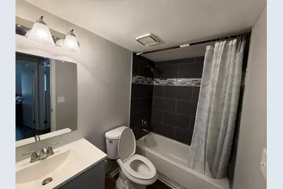 116 Manchester Court #916, Schaumburg, IL 60193 - Photo 5