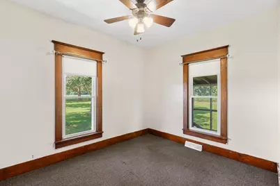 1391 US Rt 34 Highway, Earlville, IL 60518 - Photo 9
