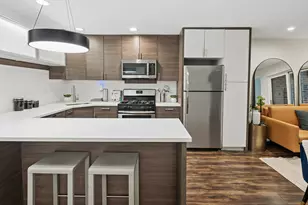 2140 N Lincoln Ave, Chicago, IL 60614 - Photo 3
