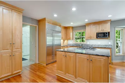 174 S Montclair Avenue, Glen Ellyn, IL 60137 - Photo 7