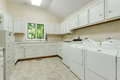 174 S Montclair Avenue, Glen Ellyn, IL 60137 - Photo 13