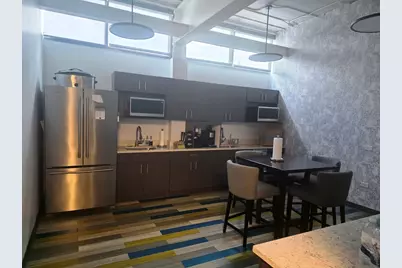 8150 Central Park Avenue, Skokie, IL 60076 - Photo 5