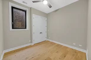 1203 W Augusta Blvd, Chicago, IL 60642 - Photo 11