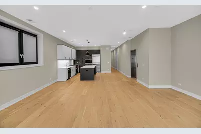 1203 W Augusta Boulevard #2S, Chicago, IL 60642 - Photo 3