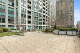 130 N Garland Ct, Chicago, IL 60602 - Photo 39