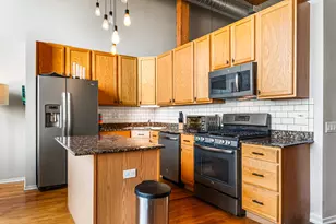 1935 N Fairfield Ave, Chicago, IL 60647 - Photo 11