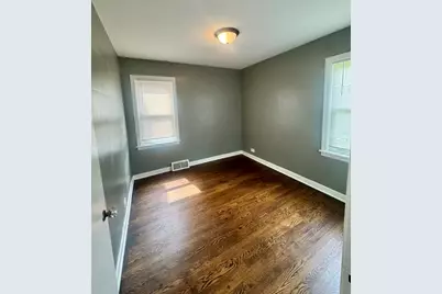11312 S Avenue G, Chicago, IL 60617 - Photo 7