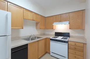 2000 Randi Dr, Aurora, IL 60504 - Photo 13
