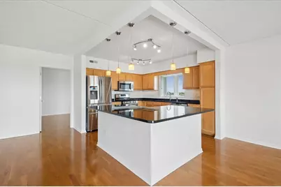 5555 N Cumberland Avenue #710, Chicago, IL 60656 - Photo 5