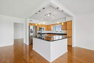 5555 N Cumberland Ave, Chicago, IL 60656 - Photo 5