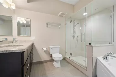 5555 N Cumberland Avenue #710, Chicago, IL 60656 - Photo 9