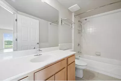 5555 N Cumberland Avenue #710, Chicago, IL 60656 - Photo 13