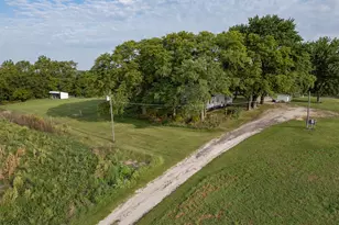 27242 E 2900th St, Prophetstown, IL 61277 - Photo 33