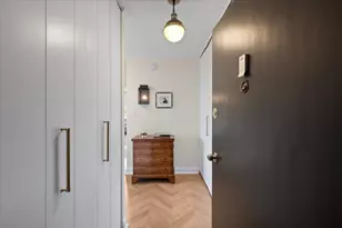 1455 N Sandburg Terrace, Chicago, IL 60610 - Photo 3
