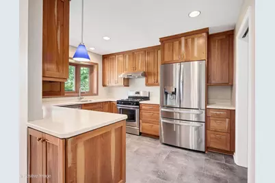 28W224 Robin Lane, West Chicago, IL 60185 - Photo 13
