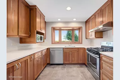 28W224 Robin Lane, West Chicago, IL 60185 - Photo 15