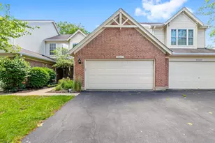 30W015 Spruce Ct, Warrenville, IL 60555 - Photo 1