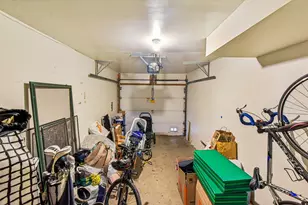 1813 S Clark St, Chicago, IL 60616 - Photo 37