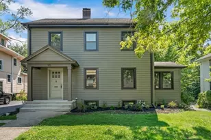 95 Pine Ave, Riverside, IL 60546 - Photo 1