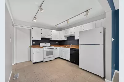 244 Coventry Court #244, Bloomingdale, IL 60108 - Photo 9