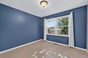 244 Coventry Ct, Bloomingdale, IL 60108 - Photo 7