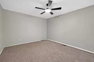 244 Coventry Ct, Bloomingdale, IL 60108 - Photo 23