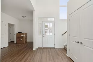 28 Olympus Dr, Tinley Park, IL 60477 - Photo 3