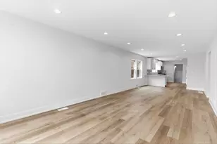 8820 S Ridgeland Ave, Chicago, IL 60617 - Photo 5
