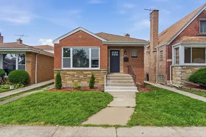 8820 S Ridgeland Avenue, Chicago, IL 60617 - Photo 1