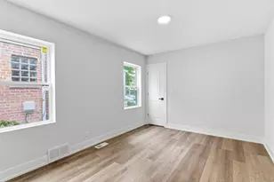 8820 S Ridgeland Ave, Chicago, IL 60617 - Photo 9