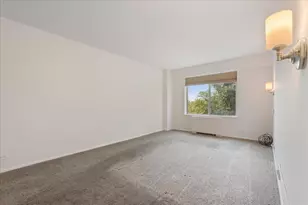 7141 N Kedzie Ave, Chicago, IL 60645 - Photo 13