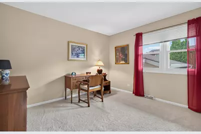 765 Freeman Court, Hoffman Estates, IL 60192 - Photo 15