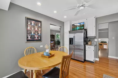 765 Freeman Court, Hoffman Estates, IL 60192 - Photo 9