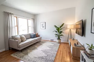2207 N Lawndale Ave, Chicago, IL 60647 - Photo 5